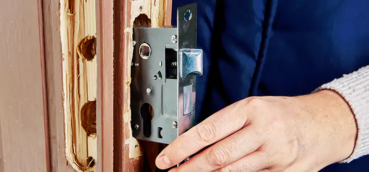 Garage Door Lock Replacement Pontiac